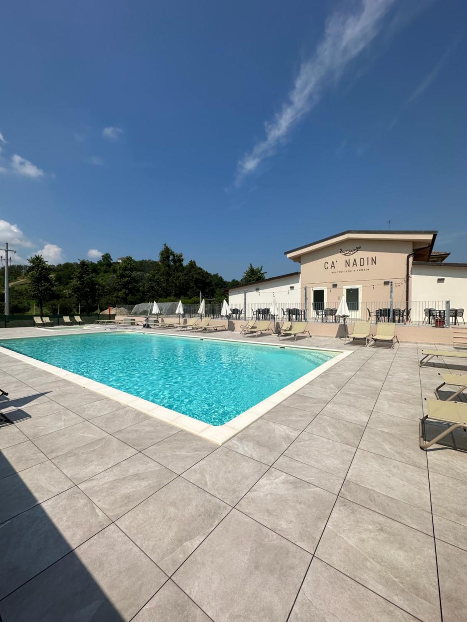 Ca' Nadin Agriturismo San Damiano dʼAsti Kültér fotó